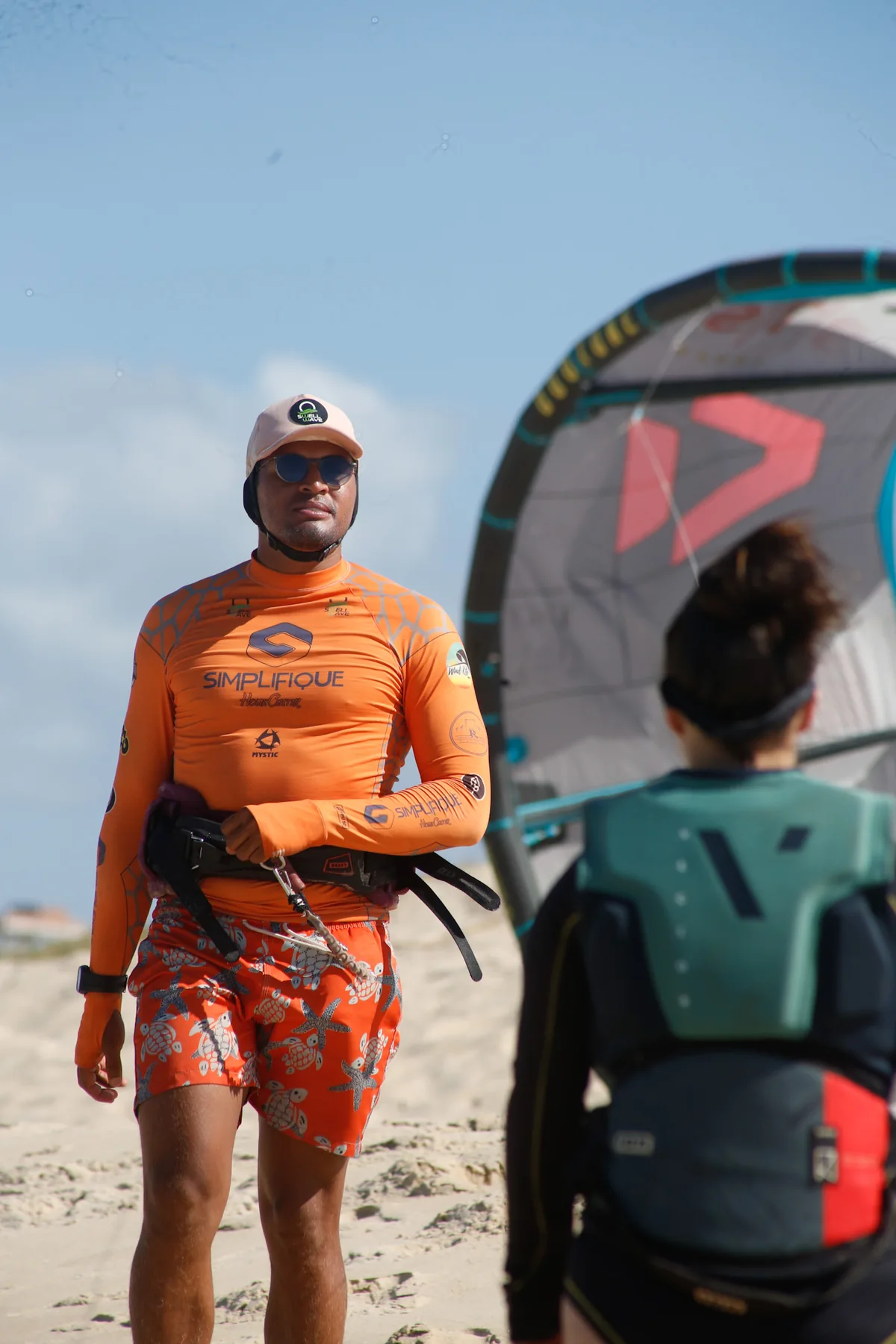 Orientação de kitesurf na praia